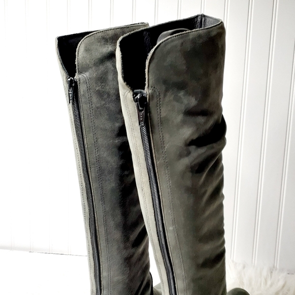 Matisse Grifter Distressed Leather Boots - Picture 9 of 13